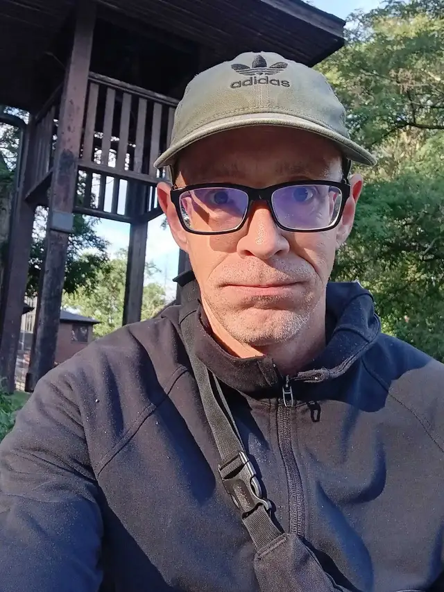 labour/painter available ( not hiring)