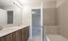 BRAMPTON HOUSE FOR RENT - Photo 11