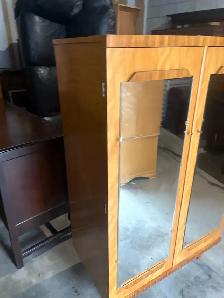Free delivery used Vintage Mirrored Wardrobe - Photo 3