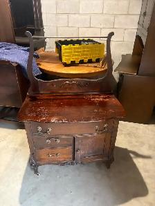 Free delivery Antique Vanity Dresser