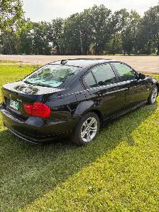 2011 328I X-Drive - Photo 3