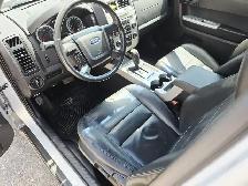 2011 Ford  4WD V6 Leather Heated Seats Full Service History - Photo 8