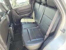 2011 Ford  4WD V6 Leather Heated Seats Full Service History - Photo 9