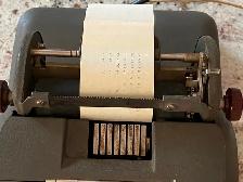 Vintage Remington Rand Adding Machine. Tested and Works Great - Photo 2
