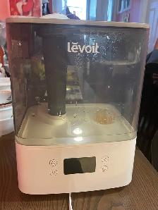 Levoit mist machine - Photo 2