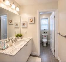 Quiet furnished room in Vaughan. All utilities/ 1 parking Includ - Photo 7