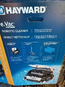 Hayward Robotic Cleaner - Photo 3