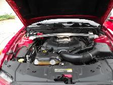 Ford Mustang GT Convertible - Photo 4