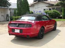 Ford Mustang GT Convertible - Photo 5