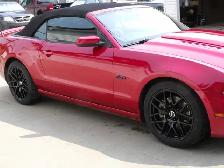 Ford Mustang GT Convertible - Photo 10