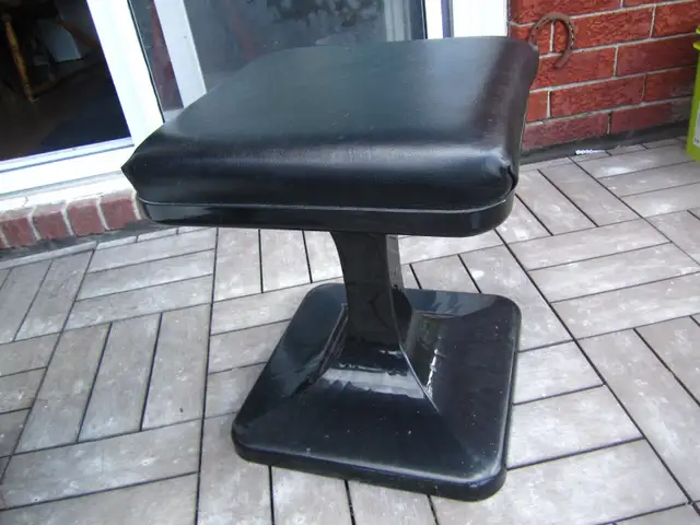 Appui-pieds ou Tabouret