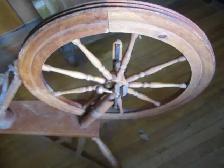 Rouet antique - Photo 2