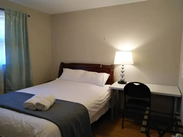 Private Furnished bedroom 401/404 Sheppard/Pharmacy/Finch