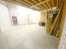 $2,450/month 1700 sqft Industrial Office Warehouse | Stouffville - Photo 7