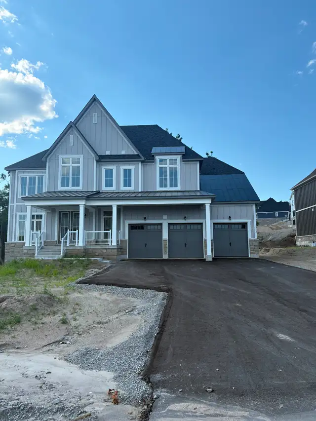 Luxury 5-Bedroom, 5-Bathroom Home for Rent – Oro-Medonte