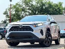2021 Toyota RAV4 LE - Photo 4
