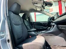 2021 Toyota RAV4 LE - Photo 14