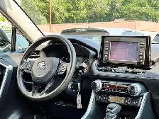2021 Toyota RAV4 LE - Photo 15