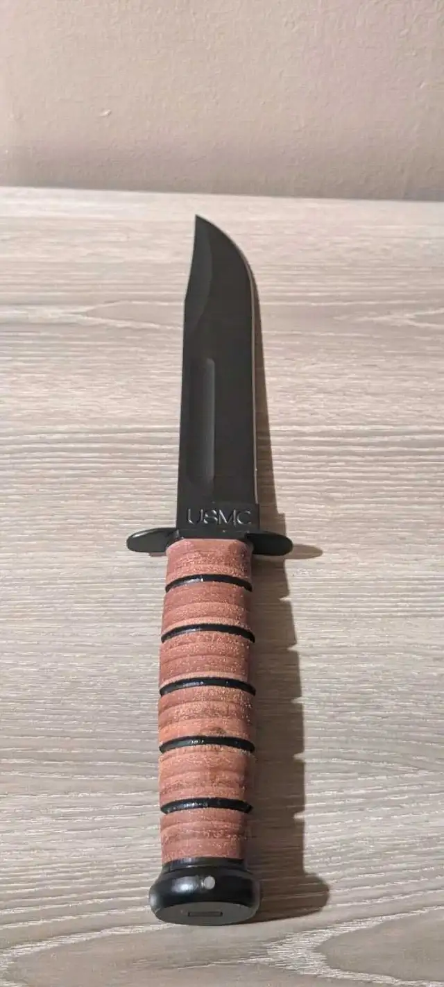 KABAR KNIFE