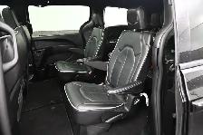 2025 Chrysler Pacifica Limited - Call 902-466-9550 Apple Carplay - Photo 19