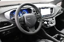 2025 Chrysler Pacifica LIMITED 7 SEATER | MEMORY SEATS | SUNROOF - Photo 5