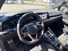 2024 Volkswagen Golf GTI Autobahn GTI! Navigation, Classic Se... - Photo 19
