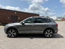 2017 VOLKSWAGEN TOUAREG - WOLFSBURG EDITION! WOLFSBURG - Photo 4