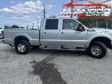 2013 Ford F-250 Super Duty Lariat 4dr Crew Cab 4WD LB (CERTIFIED - Photo 4