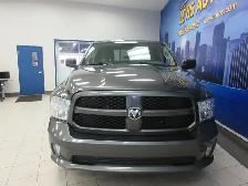 RAM 1500 2018 EXPRESS CREW-CAB BOITE 5'7' HEMI V8 5.7L 4X4 JAMAI - Photo 4