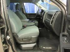 RAM 1500 2018 EXPRESS CREW-CAB BOITE 5'7' HEMI V8 5.7L 4X4 JAMAI - Photo 10