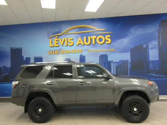 TOYOTA 4RUNNER 2017 SR5 PREMIUM V6 4.0L AUTOMATIQUE 4X4 BEAU LOO