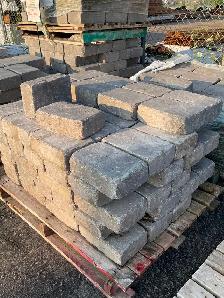 Clearance paving stones,  curbs and stone steps. Oaks brand - Photo 3