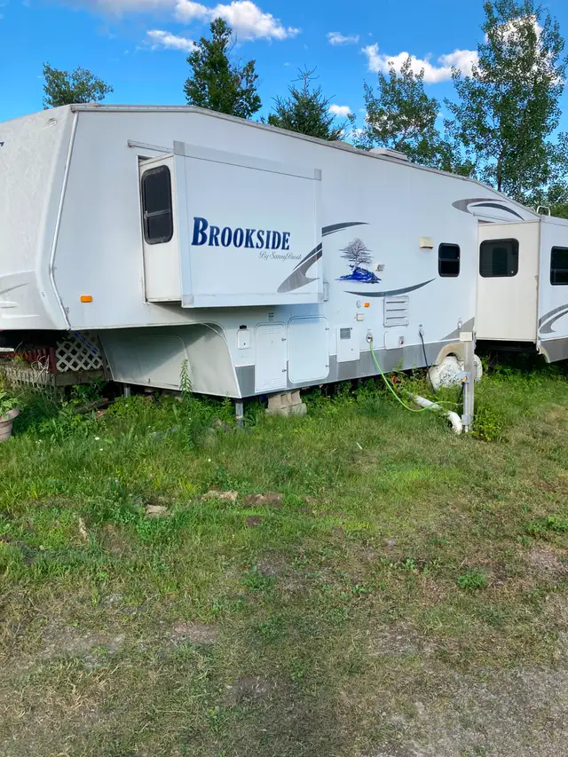 For sale BrookSide Camper $15000