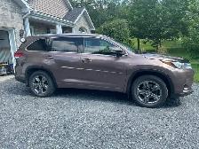 Toyota Highlander lLimited AWD - Photo 2