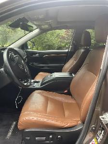 Toyota Highlander lLimited AWD - Photo 9