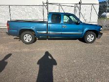 2001 CHEVY SILVERADO - Photo 2