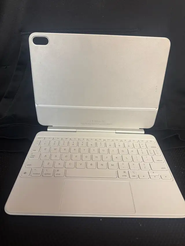 IPad pencil pro and Keyboard
