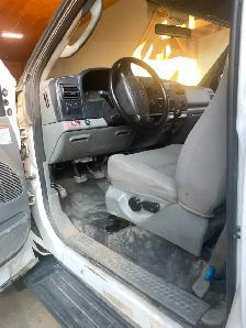 2007 Ford f450 w/Dump Box - Photo 5
