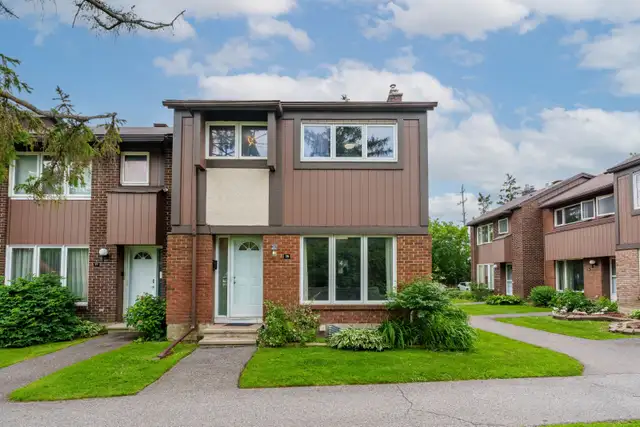 4 Bedroom Townhouse for Sale in Ottawa