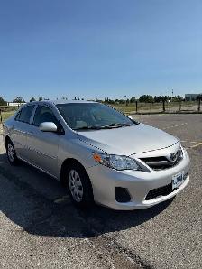 2011 Toyota Corolla - MINT - Photo 3