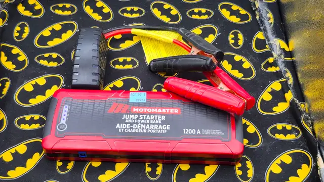 Motomaster 1200V Jump Starter & Power Bank (#19225)