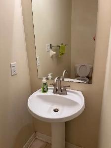 rooms for rent at York University village - Photo 4