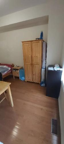 rooms for rent at York University village - Photo 6