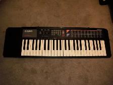 JAPANESE-MADE SYNTHESIZER, $130. - Photo 2