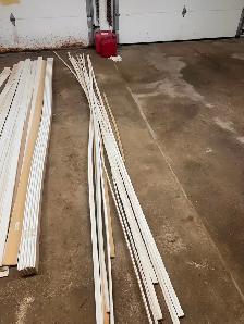 Baseboards and shoe molding - Photo 4