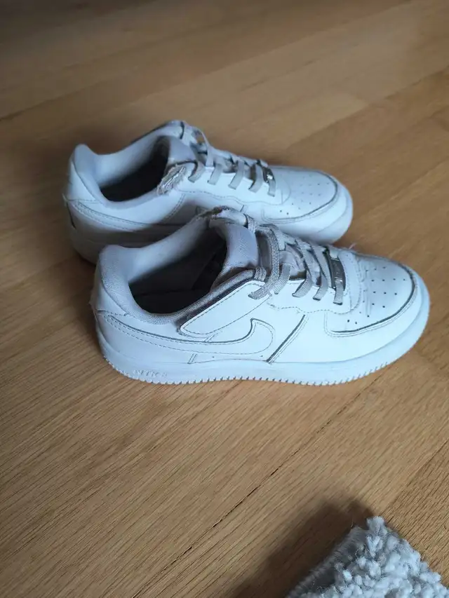 Nike Size 2 Air Force