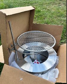 Breeo Stainless Steel fire pit with searplate and grill