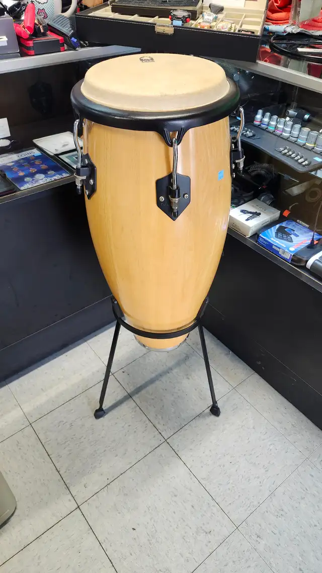 Player's Series Wood Conga 10-inch Drum w/ Stand (#3078)