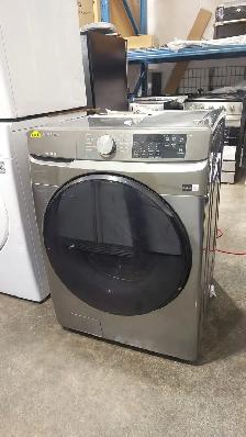 Washer - 27 Samsung 4.5 Cu ft - Front Load - WF45R6100AP- SS