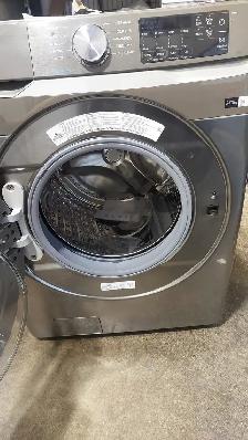 Washer - 27 Samsung 4.5 Cu ft - Front Load - WF45R6100AP- SS - Photo 6